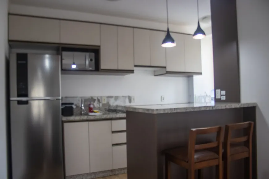 Foto 1 de Apartamento com 2 Quartos à venda, 42m² em Fátima, Canoas