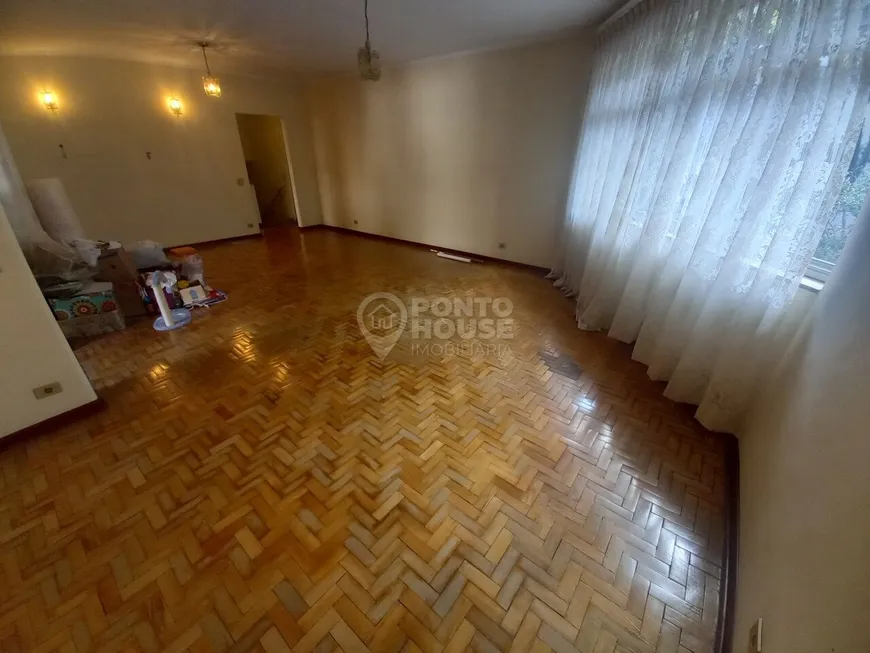 Foto 1 de Casa com 3 Quartos à venda, 220m² em Bosque da Saúde, São Paulo