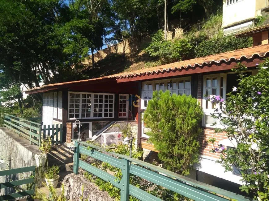 Foto 1 de Casa de Condomínio com 3 Quartos à venda, 226m² em Itaipu, Niterói