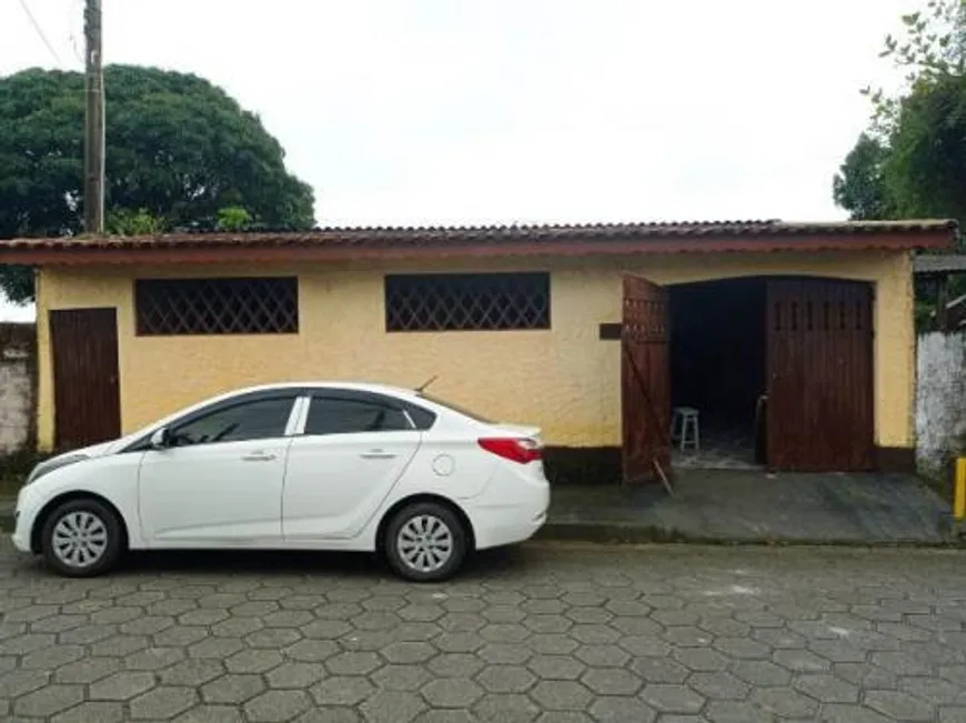 Foto 1 de Casa com 2 Quartos à venda, 80m² em Sabaúna, Itanhaém