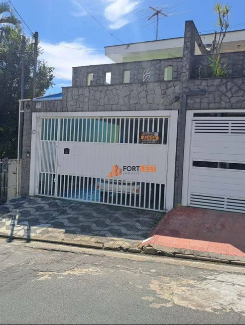 Foto 1 de Sobrado com 3 Quartos para alugar, 138m² em Jardim Santa Maria, São Paulo