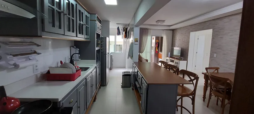 Foto 1 de Apartamento com 2 Quartos à venda, 68m² em Armacao Da Piedade, Governador Celso Ramos