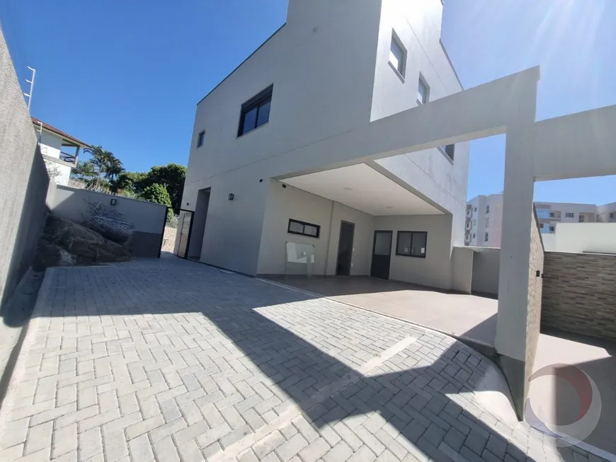 Foto 1 de Casa com 3 Quartos à venda, 240m² em Córrego Grande, Florianópolis