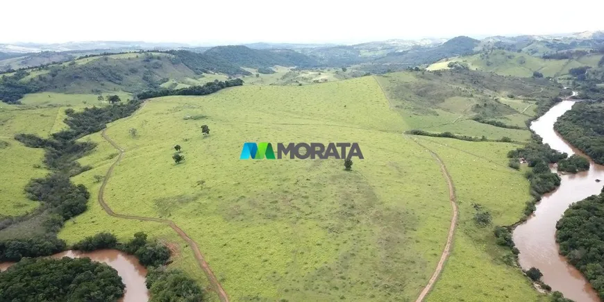 Foto 1 de Fazenda/Sítio com 1 Quarto à venda, 423m² em Zona Rural, Campo Belo