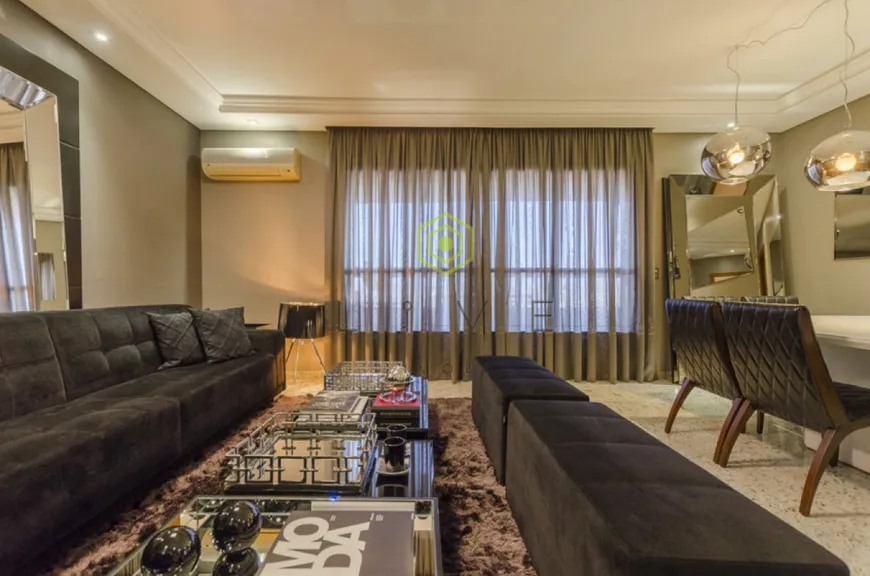Foto 1 de Apartamento com 3 Quartos para alugar, 149m² em Cristo Rei, Curitiba