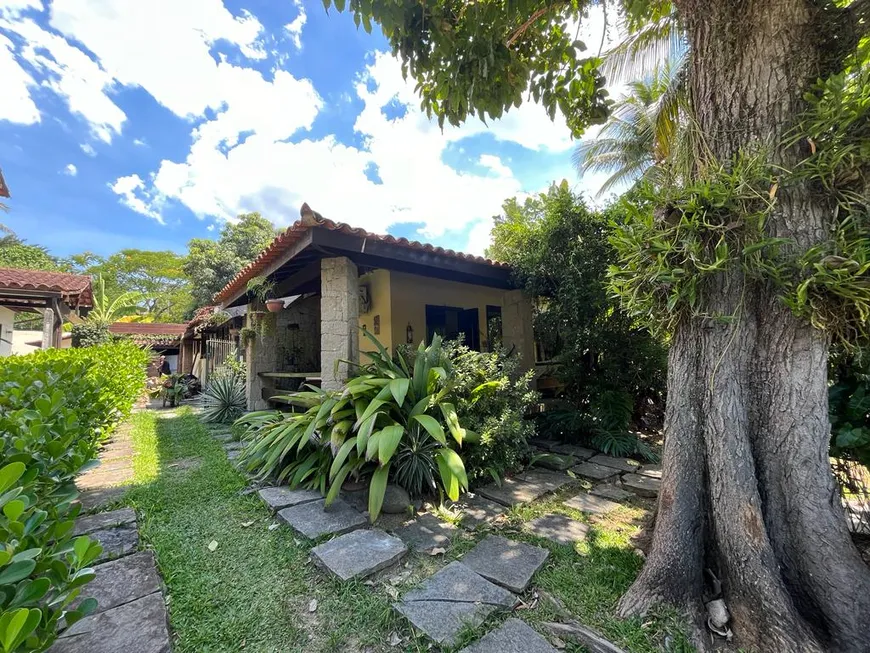 Foto 1 de Casa de Condomínio com 3 Quartos à venda, 240m² em Maria Paula, Niterói