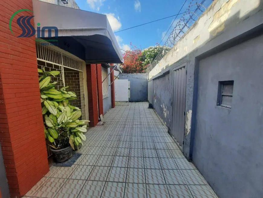 Foto 1 de Casa com 5 Quartos à venda, 250m² em Parque Araxá, Fortaleza