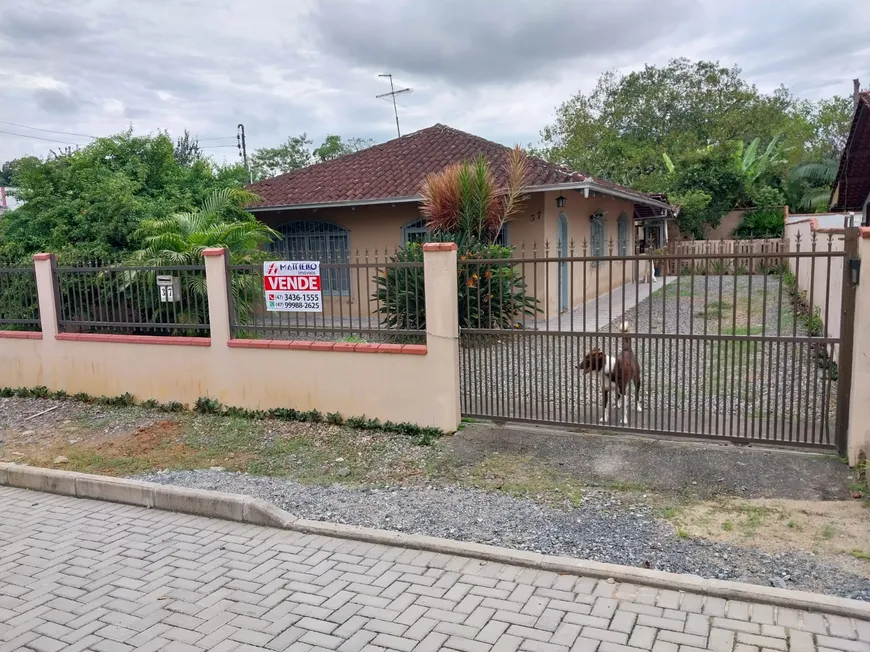 Foto 1 de Casa com 3 Quartos à venda, 100m² em Boehmerwald, Joinville