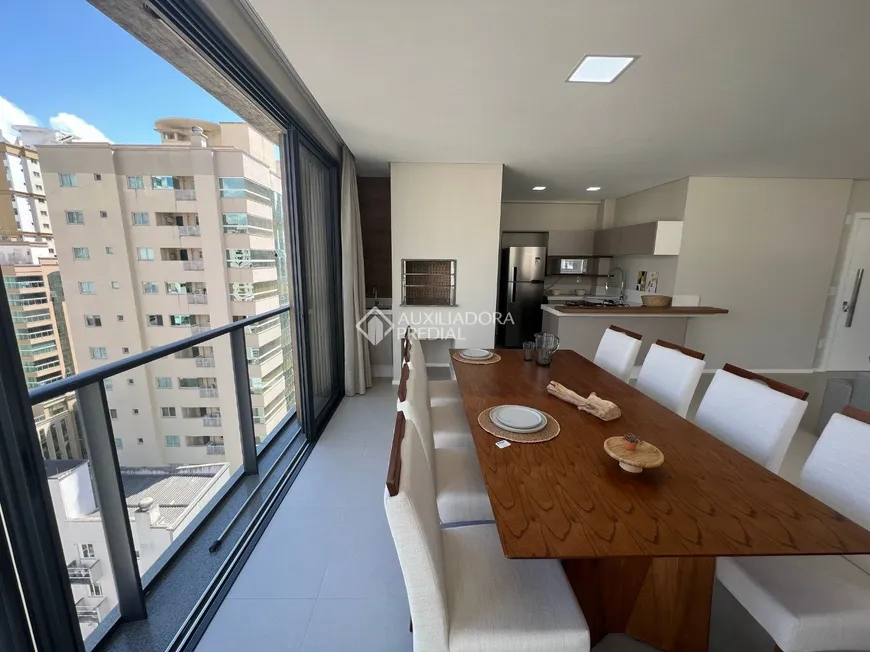 Foto 1 de Apartamento com 4 Quartos à venda, 135m² em Meia Praia, Itapema