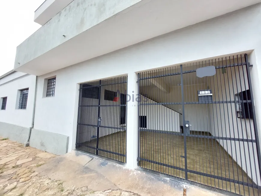 Foto 1 de Casa com 2 Quartos para venda ou aluguel, 159m² em Vila Prado, São Carlos