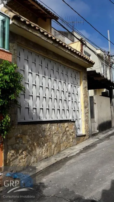 Foto 1 de Sobrado com 2 Quartos à venda, 110m² em Jardim, Santo André