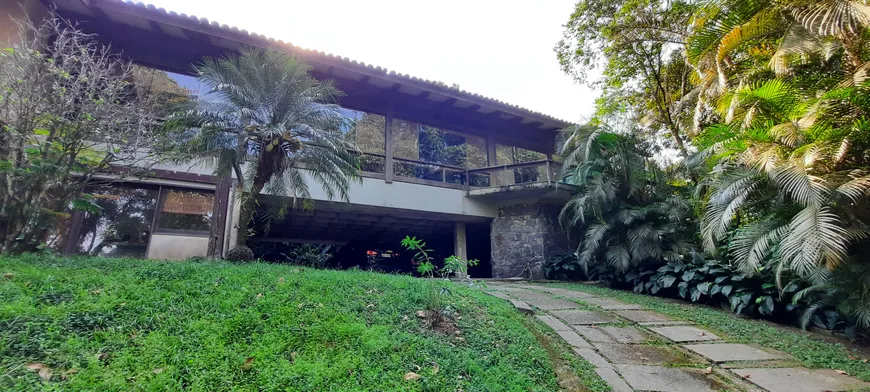 Foto 1 de Casa com 5 Quartos à venda, 5000m² em Alto da Boa Vista, Rio de Janeiro