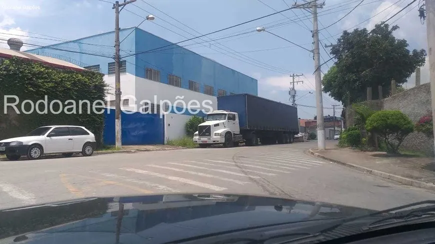 Foto 1 de Galpão/Depósito/Armazém para alugar, 1000m² em Parque Pirajussara, Embu das Artes