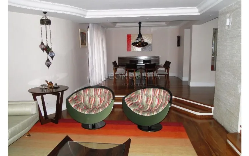 Foto 1 de Apartamento com 4 Quartos à venda, 194m² em Moema, São Paulo