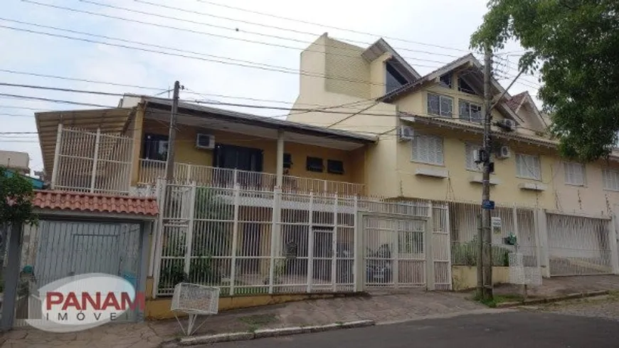 Foto 1 de Sobrado com 3 Quartos à venda, 196m² em Sarandi, Porto Alegre