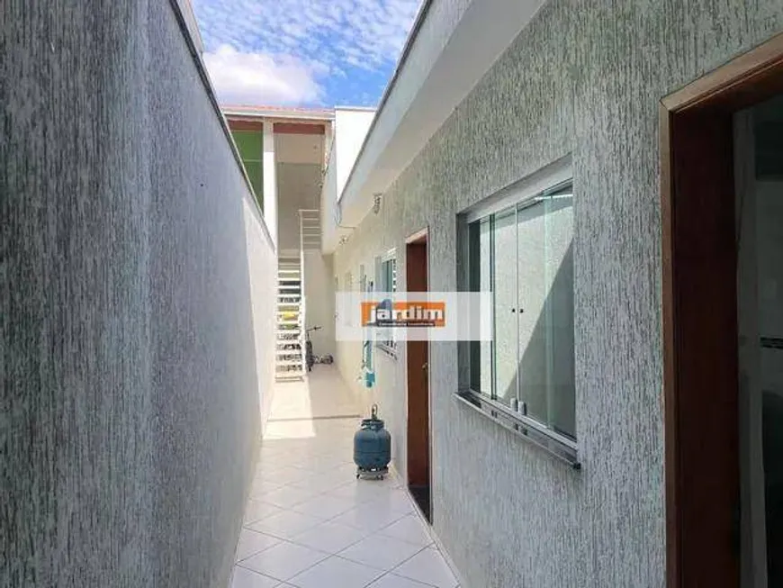 Foto 1 de Casa com 2 Quartos à venda, 120m² em Jardim Calux, São Bernardo do Campo