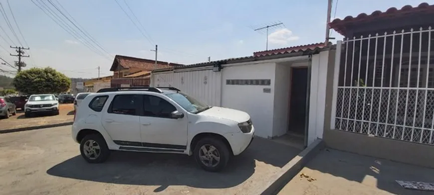 Foto 1 de Casa com 5 Quartos à venda, 360m² em Taguatinga Sul, Brasília