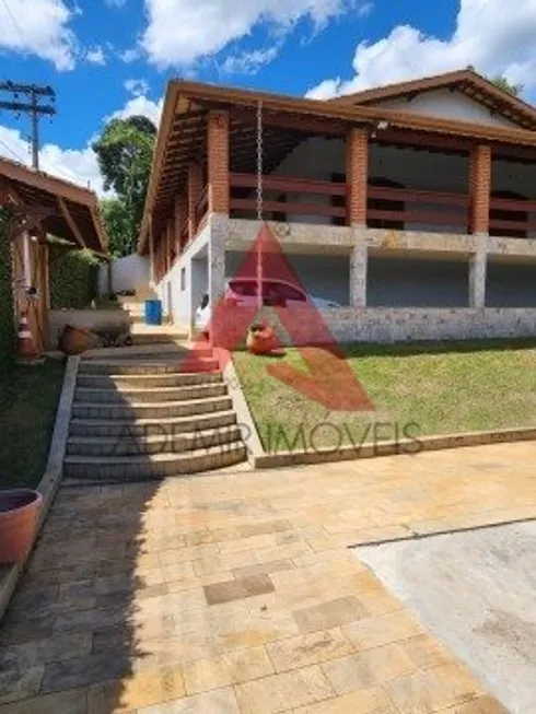 Foto 1 de Fazenda/Sítio com 3 Quartos à venda, 614m² em Vale dos Pinheiros, Atibaia