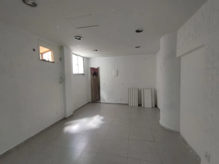 Foto 1 de Ponto Comercial para alugar, 35m² em Copacabana, Rio de Janeiro