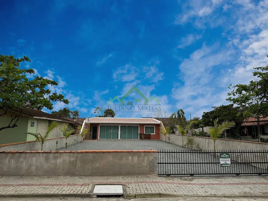Foto 1 de Casa com 2 Quartos à venda, 72m² em Costeira, Balneário Barra do Sul