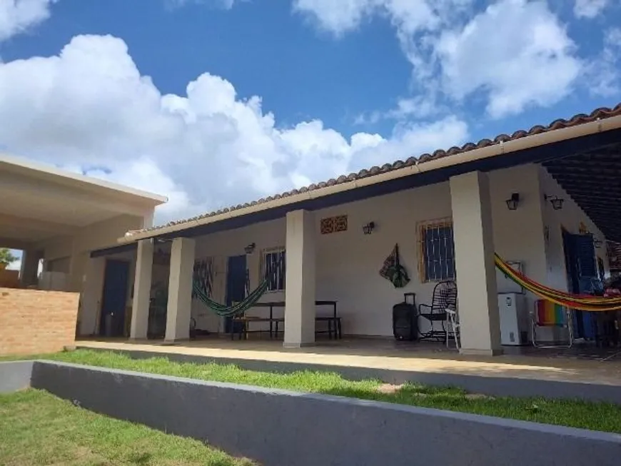 Foto 1 de Casa com 4 Quartos à venda, 250m² em Praia do Coqueiro, Luís Correia