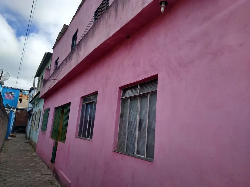 Foto 1 de Casa com 3 Quartos à venda, 100m² em Centro, Santa Cruz de Minas
