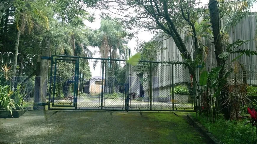 Foto 1 de Galpão/Depósito/Armazém à venda, 2200m² em Furnas, São Paulo