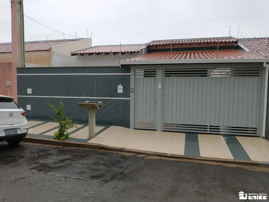Foto 1 de Casa com 2 Quartos à venda, 180m² em Jardim Pérola, Marília
