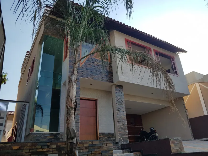Foto 1 de Casa de Condomínio com 3 Quartos à venda, 350m² em Estância Silveira, Contagem