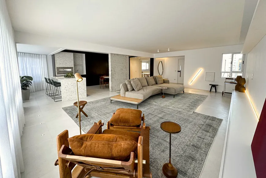 Foto 1 de Apartamento com 4 Quartos à venda, 249m² em Batel, Curitiba