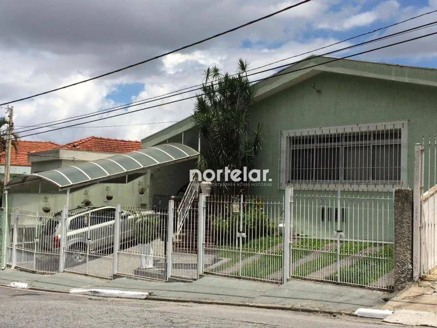 Foto 1 de Casa com 3 Quartos à venda, 206m² em Parque São Domingos, São Paulo