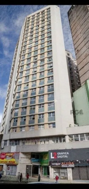 Foto 1 de Apartamento com 1 Quarto para alugar, 19m² em Centro, Porto Alegre