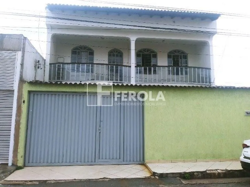Foto 1 de Casa com 4 Quartos à venda, 280m² em Candangolândia, Brasília