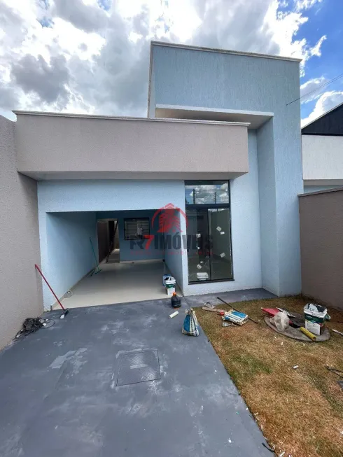 Foto 1 de Casa com 2 Quartos à venda, 106m² em Jardim Curitiba, Goiânia