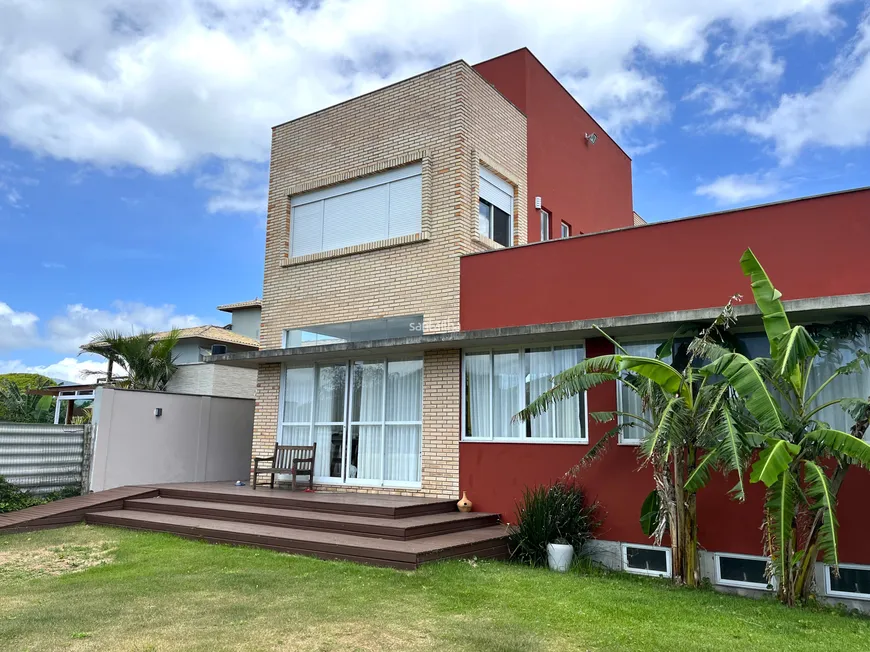 Foto 1 de Casa com 3 Quartos para alugar, 154m² em Campeche, Florianópolis