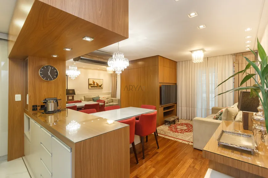 Foto 1 de Apartamento com 2 Quartos à venda, 72m² em Bigorrilho, Curitiba