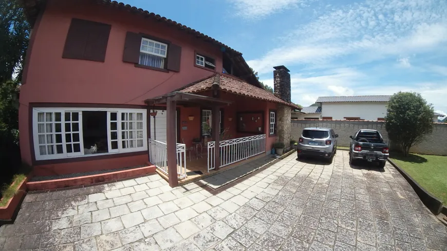 Foto 1 de Casa com 3 Quartos à venda, 223m² em Sao Sebastiao, Petrópolis