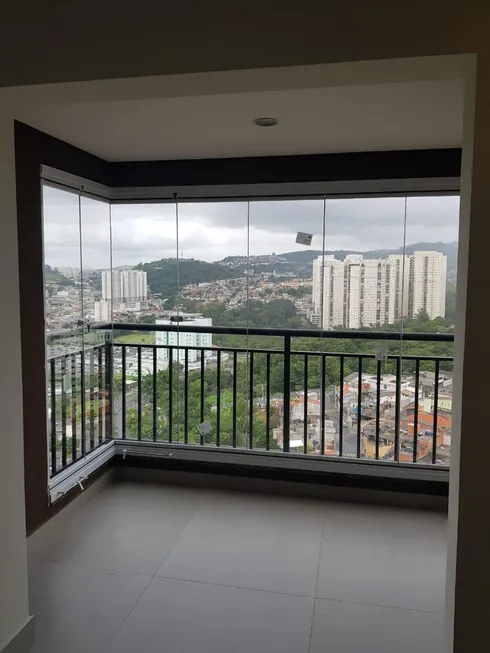 Foto 1 de Apartamento com 2 Quartos à venda, 60m² em Jardim Tupanci, Barueri