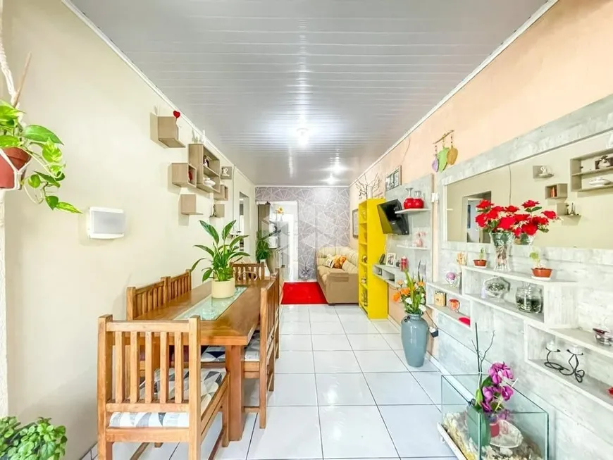 Foto 1 de Casa com 2 Quartos à venda, 75m² em Centro Novo, Eldorado do Sul