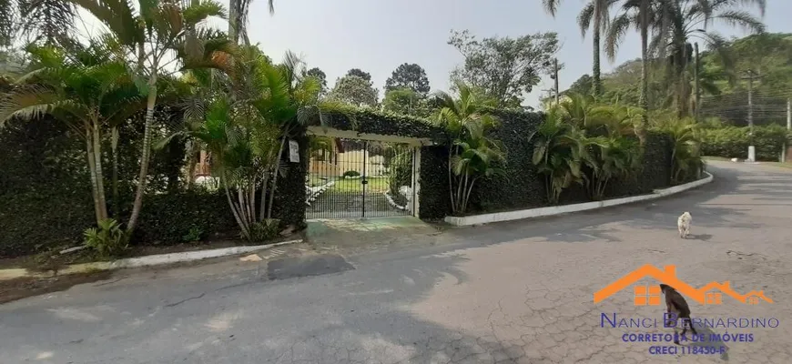 Foto 1 de Fazenda/Sítio com 4 Quartos à venda, 215m² em Parque Jacarandá, Arujá