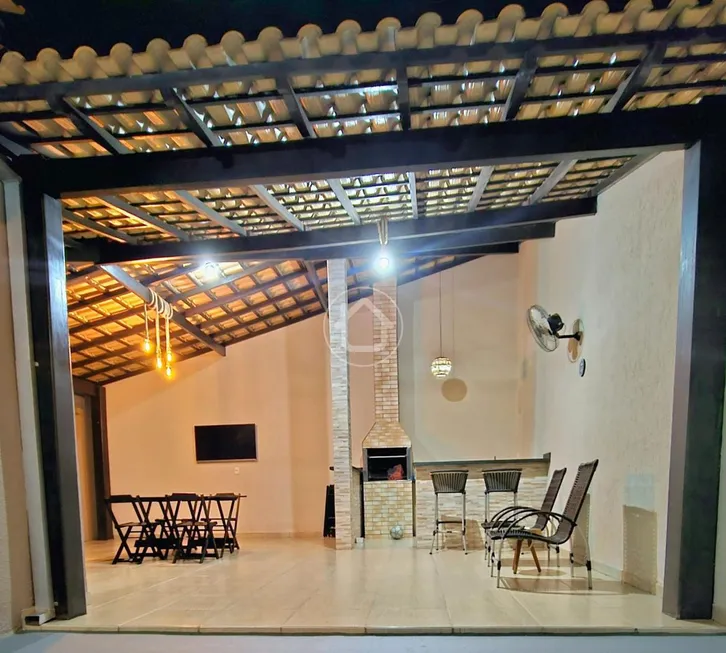Foto 1 de Casa com 3 Quartos à venda, 210m² em Parque Cuiabá, Cuiabá
