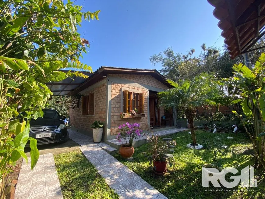 Foto 1 de Casa com 2 Quartos à venda, 301m² em Lami, Porto Alegre