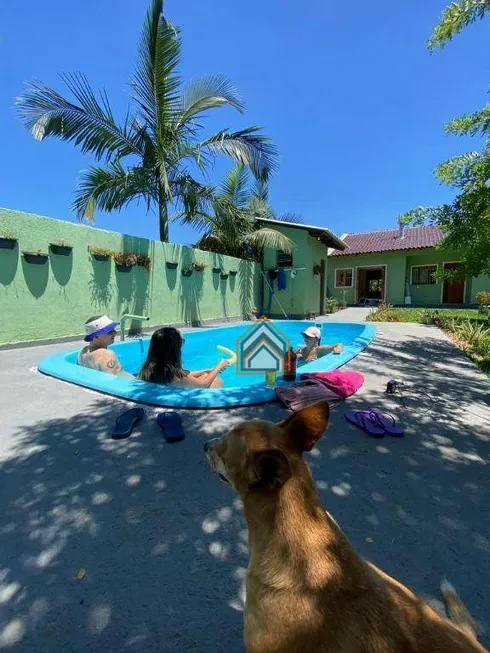 Foto 1 de Casa com 2 Quartos à venda, 1300m² em Sítio Ipiranga, Cachoeirinha