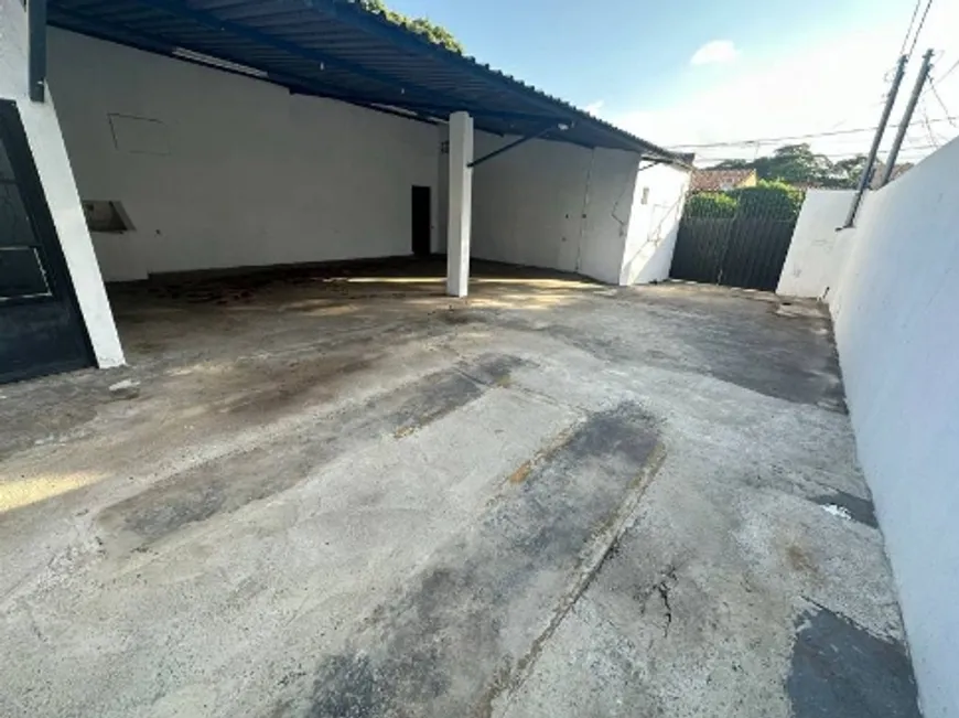 Foto 1 de Casa com 3 Quartos à venda, 372m² em Santa Amélia, Belo Horizonte