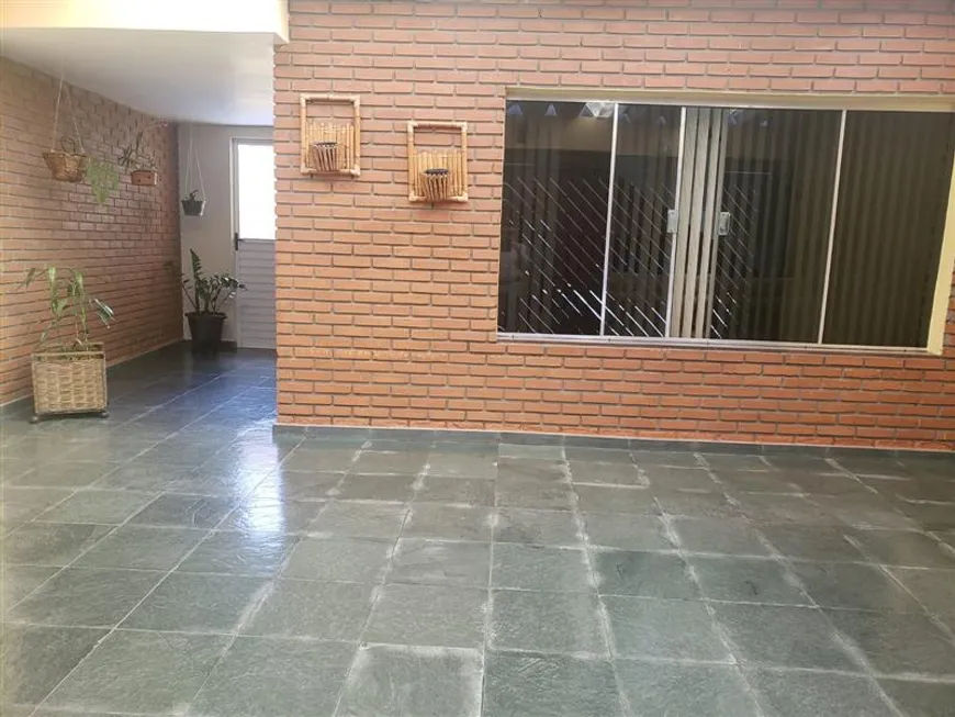 Foto 1 de Sobrado com 3 Quartos à venda, 174m² em Vila Nair, São Paulo