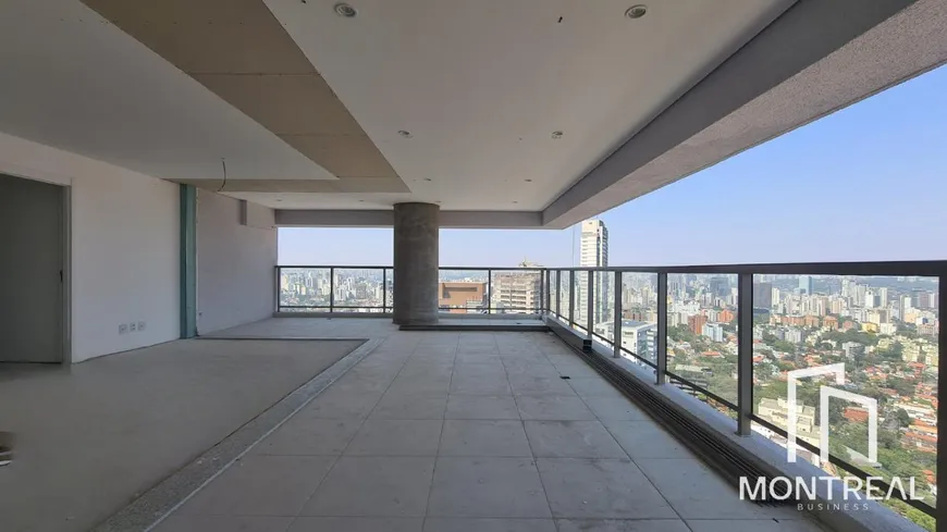 Foto 1 de Apartamento com 3 Quartos à venda, 145m² em Vila Madalena, São Paulo