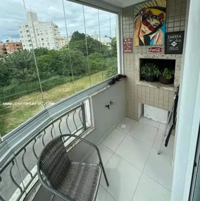 Foto 1 de Apartamento com 3 Quartos à venda, 82m² em Passa Vinte, Palhoça