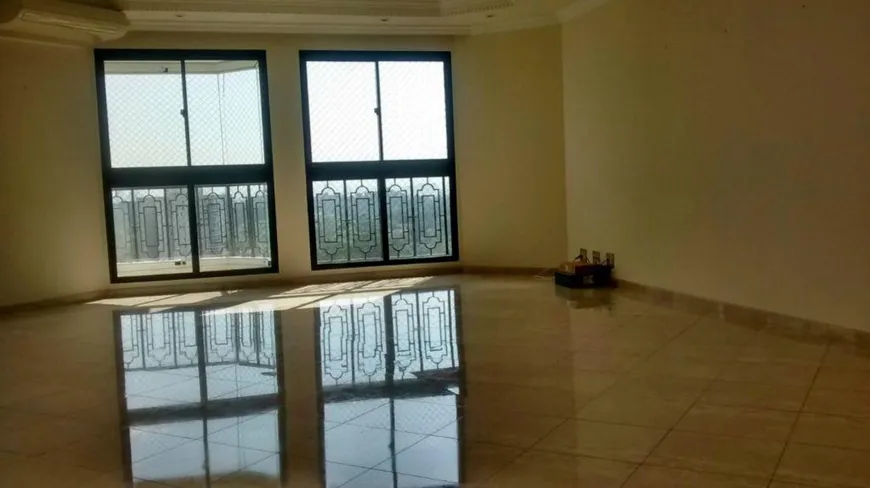 Foto 1 de Apartamento com 4 Quartos para alugar, 331m² em Jardim Marajoara, São Paulo