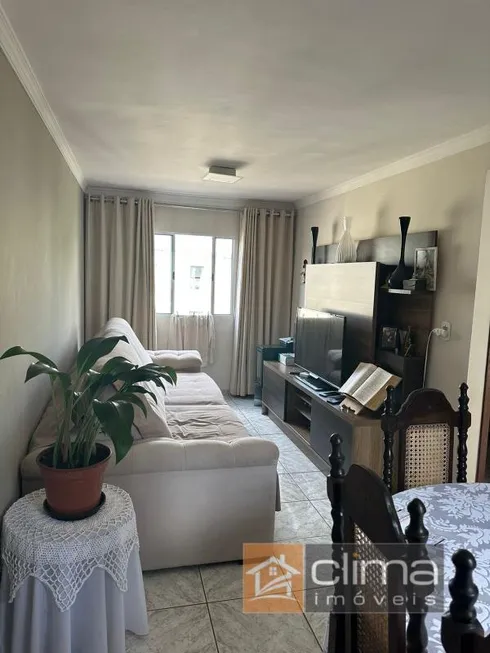 Foto 1 de Apartamento com 2 Quartos à venda, 54m² em Cohab 5, Carapicuíba