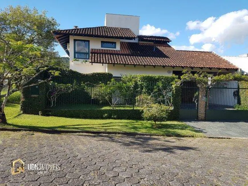 Foto 1 de Casa de Condomínio com 3 Quartos à venda, 283m² em Vorstadt, Blumenau